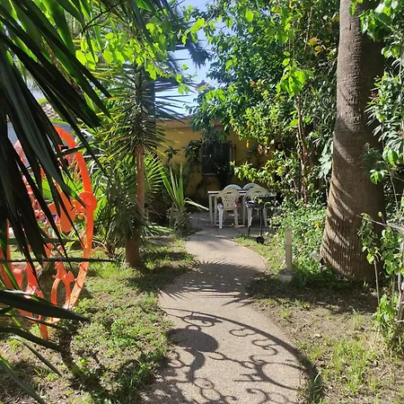 Villa Sunny Pool & Garden In *